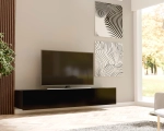 2x czarna wisząca szafka RTV CALERO CA4 2D 100 cm w aranżacji